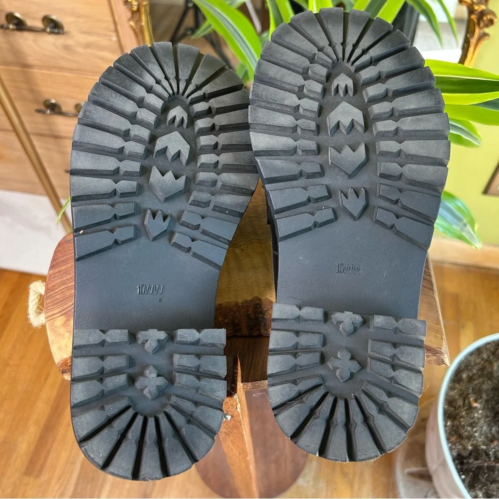 TORRID Chunky Studded Black Loafers NWOT - Picture 7 of 9